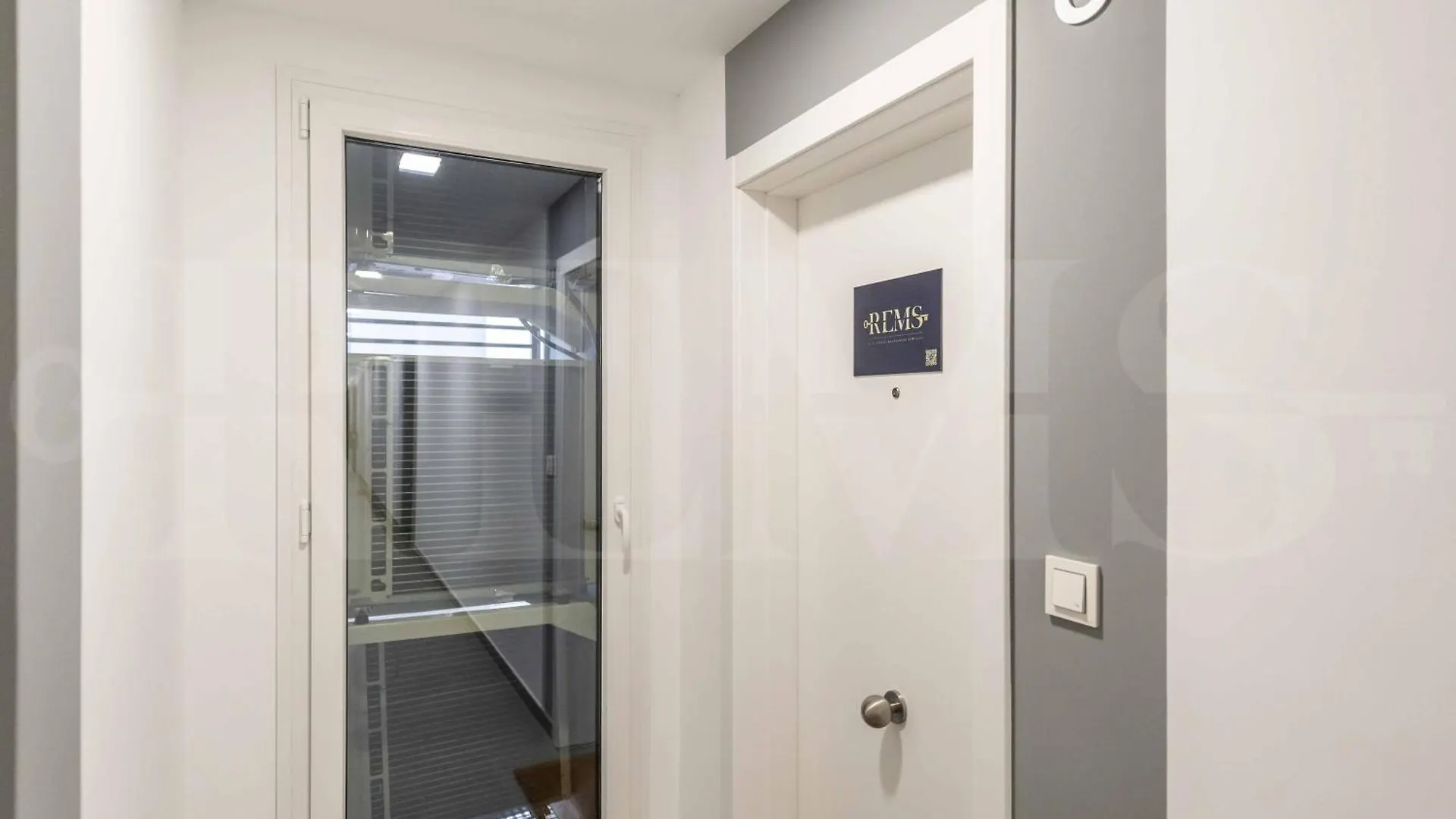 Modern Sky-Rise Living With Pool And Parking Rems Apartment Malaga Spain